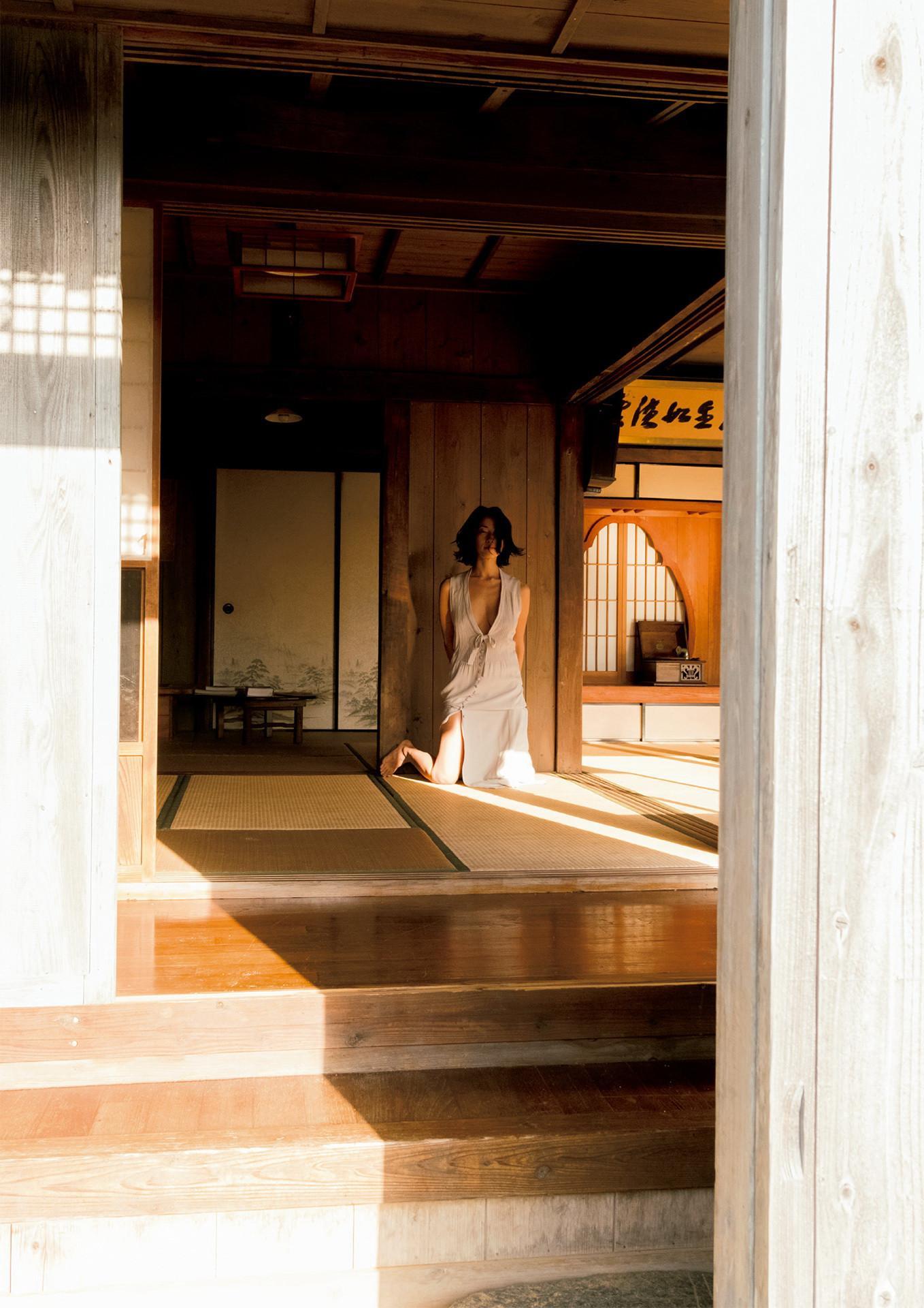 Hiroko Sato 佐藤寛子, FLASHデジタル写真集Q 「1262」 Set.02(10)