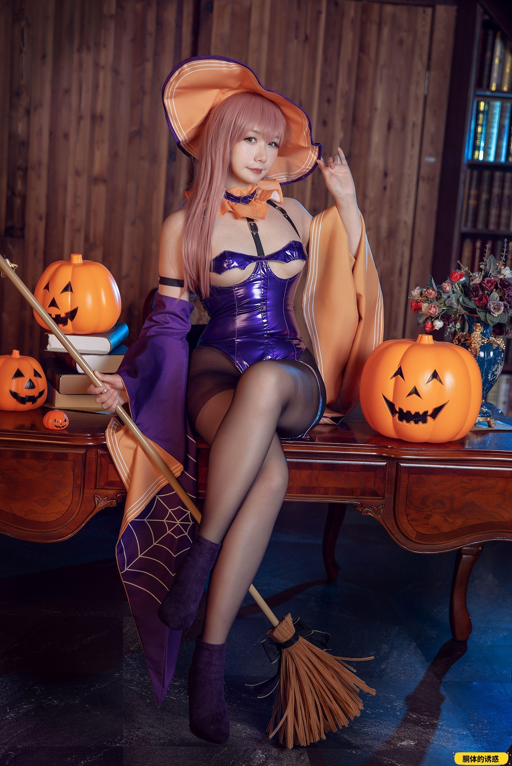 Makachan 麻花麻花酱 - Memphis Halloween (Azur Lane)