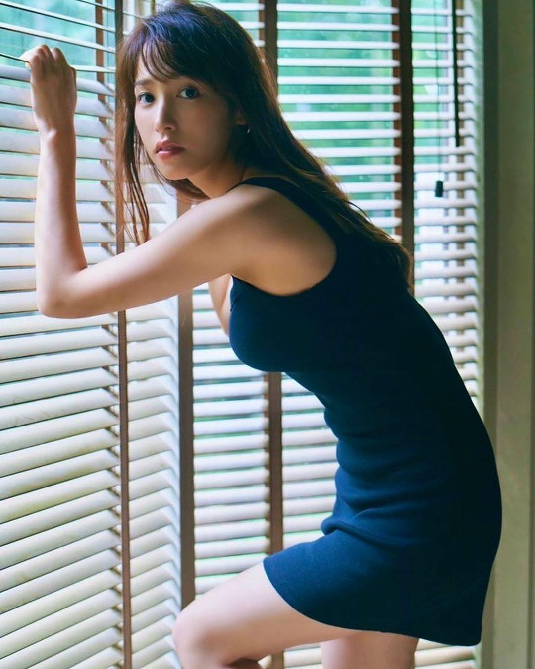 Reina Sumi 鷲見玲奈, Weekly Playboy 2021 No.23 (週刊プレイボーイ 2021年23号)(6)