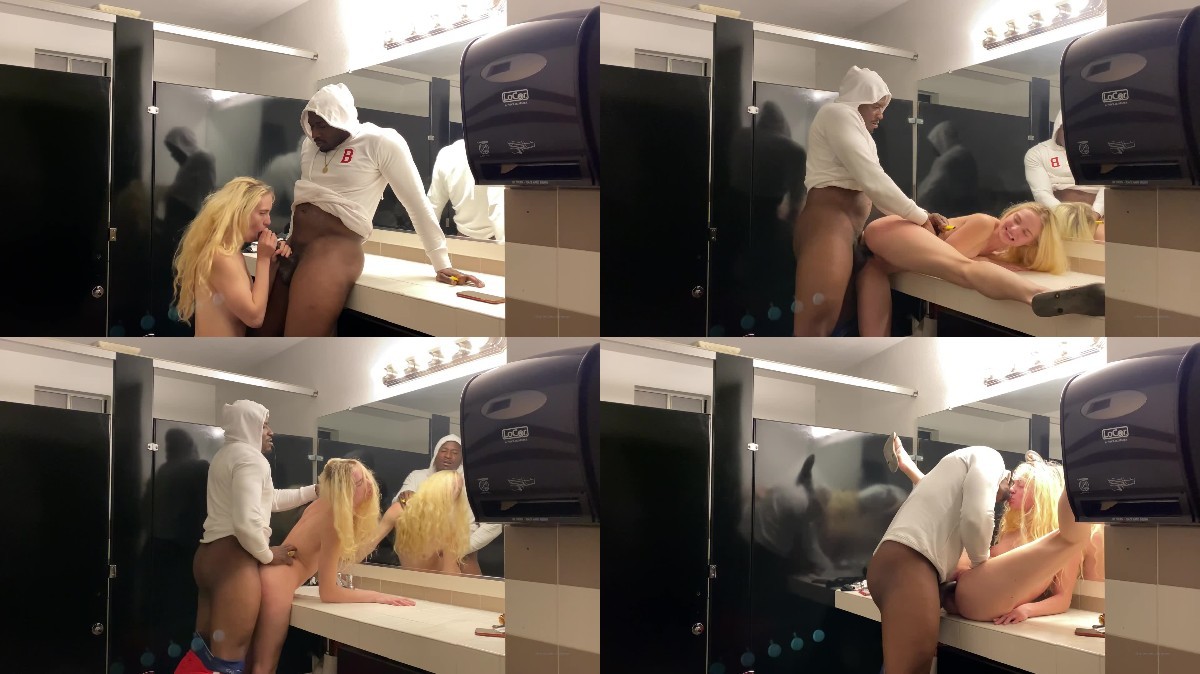 Rob Piper and Lana Sharapova: rough anal in a public bathroom