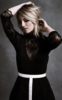 Dianna Agron UkQR4nfw_o