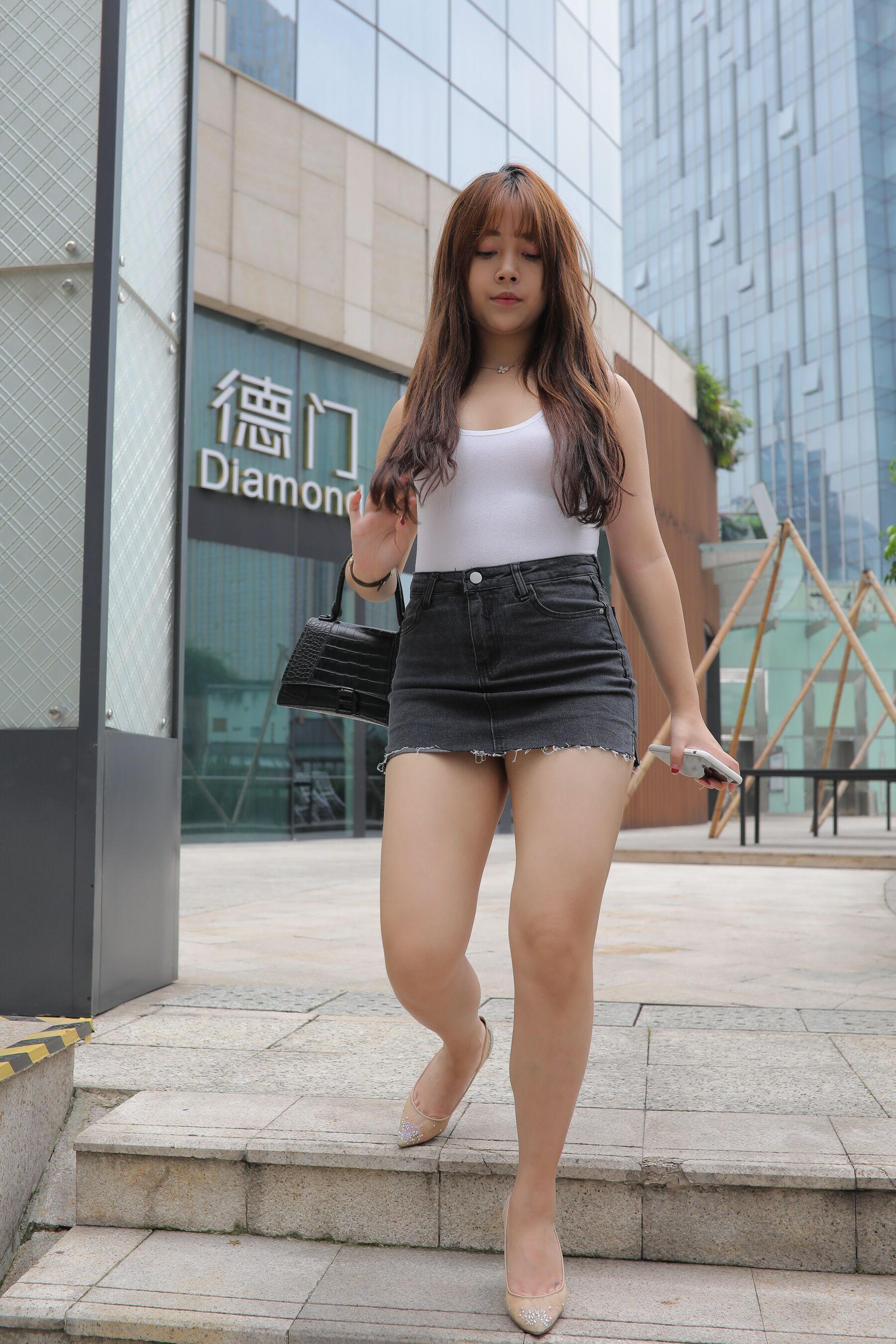 街拍 透明高跟热裤美女(64)