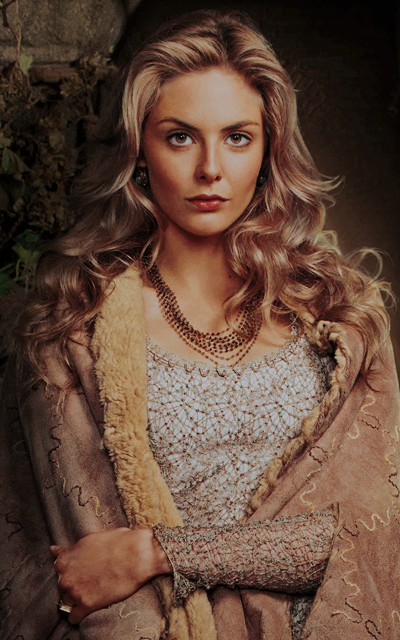 Tamsin Egerton SpJgcaKH_o