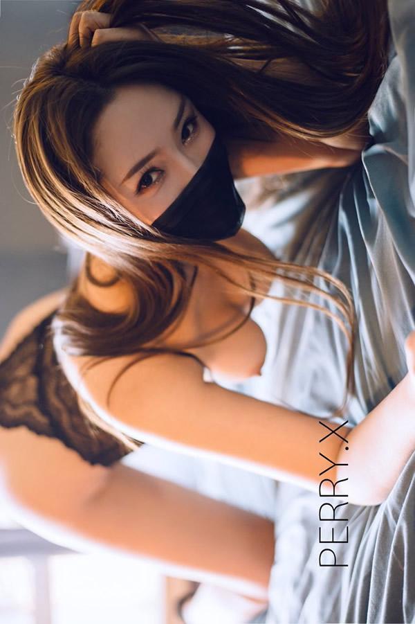 网红美女卿卿口罩娘无圣光唯美私拍合集(26)