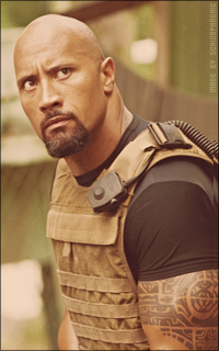 Dwayne Johnson DMsz1Eop_o