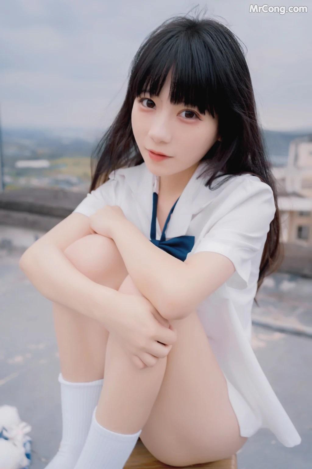 Coser@usejan蓝蓝 Vol.002: 等风来 (42 photos)