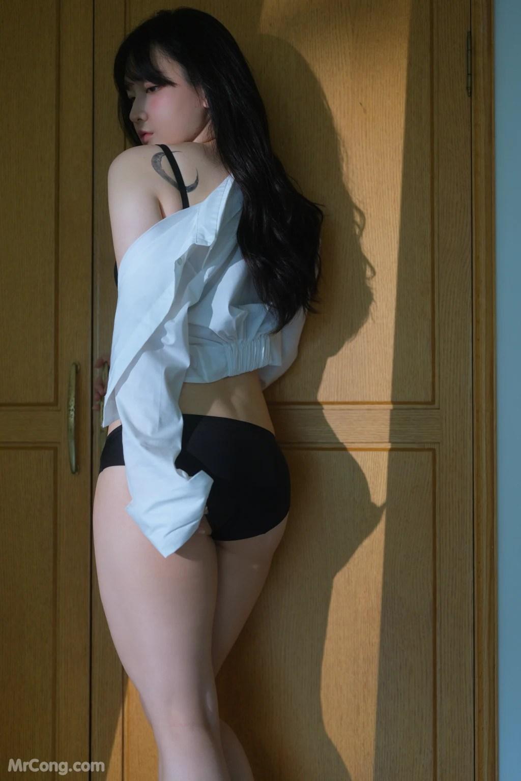 [Yo-U] YeonJju: YJ Skirt (122 photos )(95)