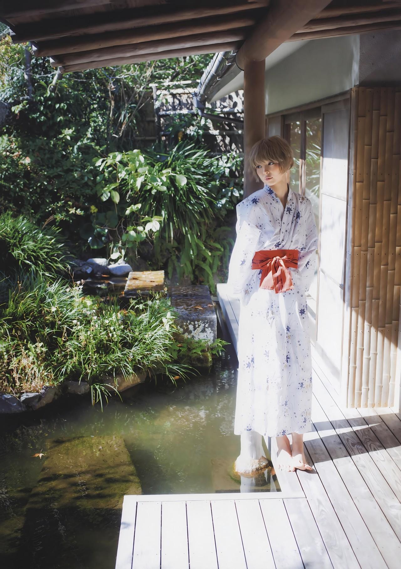 Moga Mogami 最上もが, 1st写真集 『MOGA』 Set.03(17)