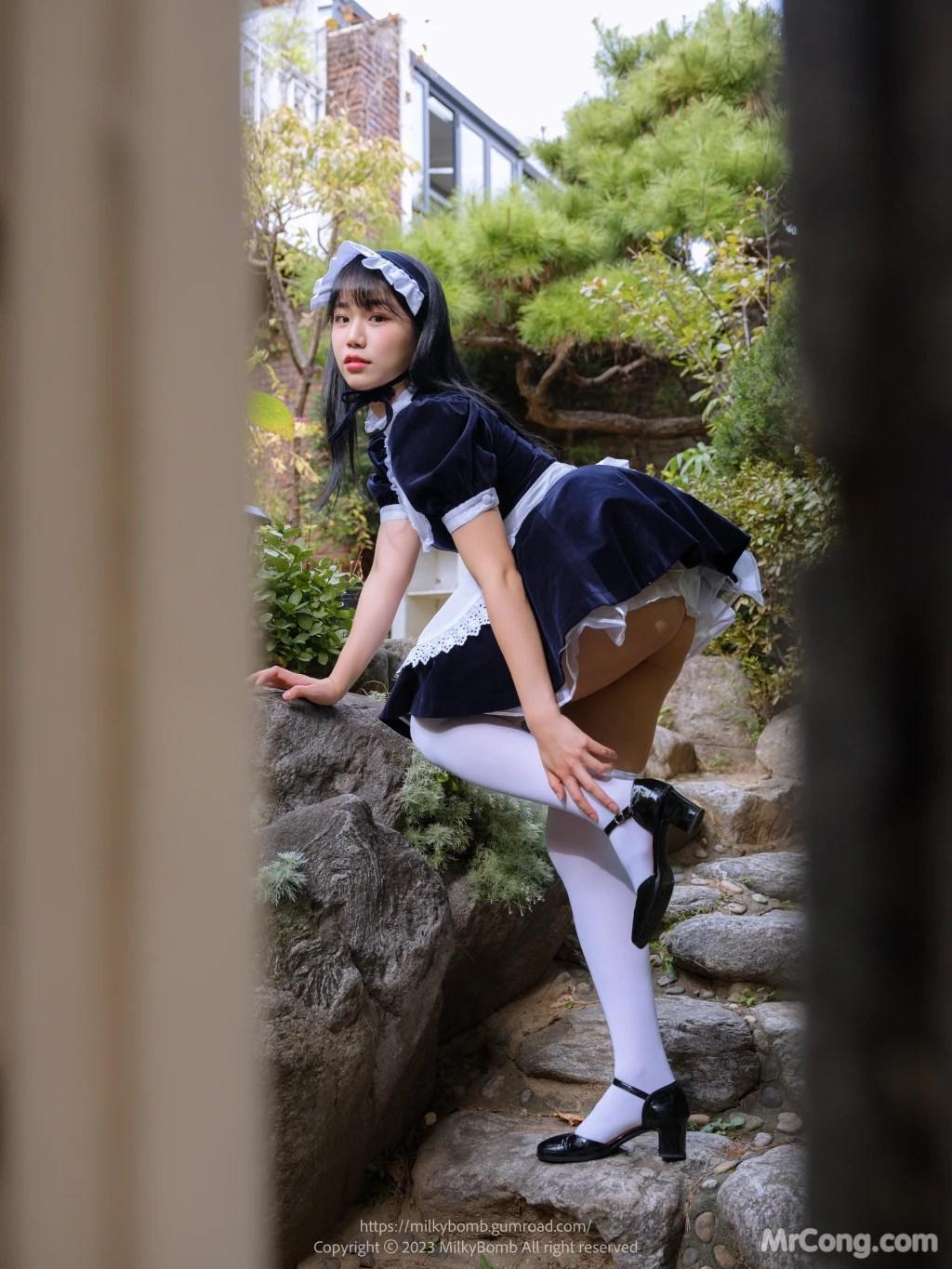 [MilkyBomb] Yui: Vol.3 Maid (291 photos )(81)