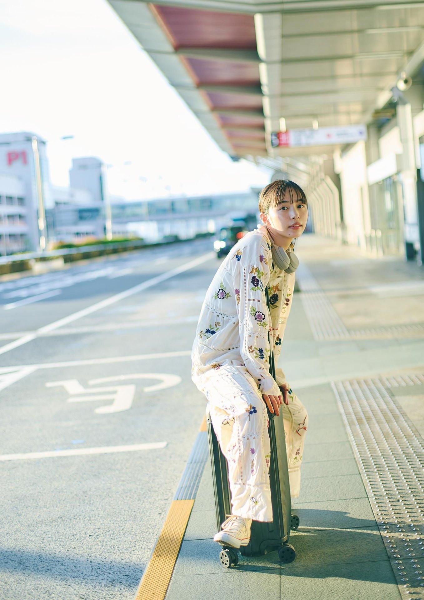 Hiroe Igeta 井桁弘恵, 写真集 「つかのま」 Set.02(3)
