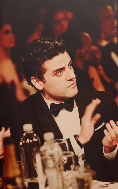 Oscar Isaac K57uWiCy_o