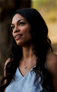 Rosario Dawson 1lAZmo5U_o