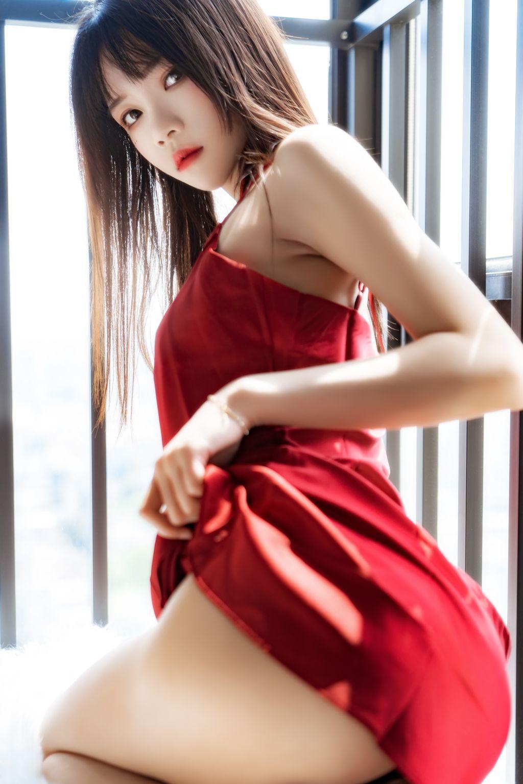 Coser @ 桜 桃 喵 Vol.025: 红 01 + 02 (69 photos)