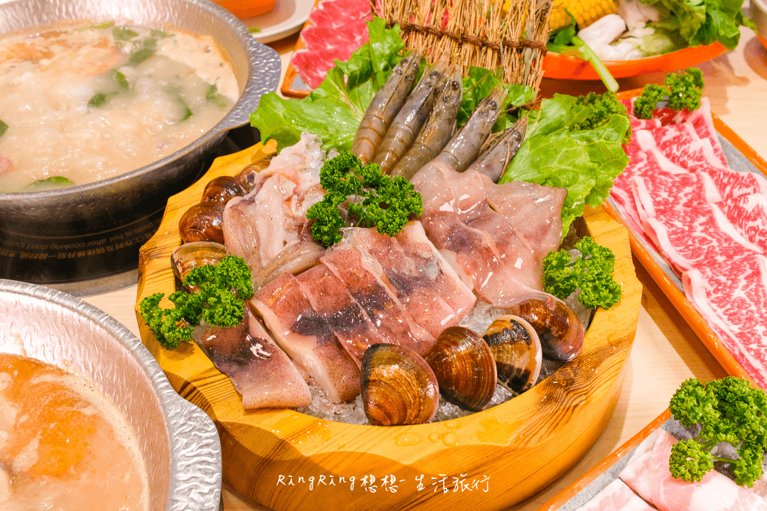 小洞天經典石頭火鍋海鮮