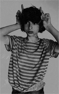 Finn Wolfhard L41ZQY2q_o