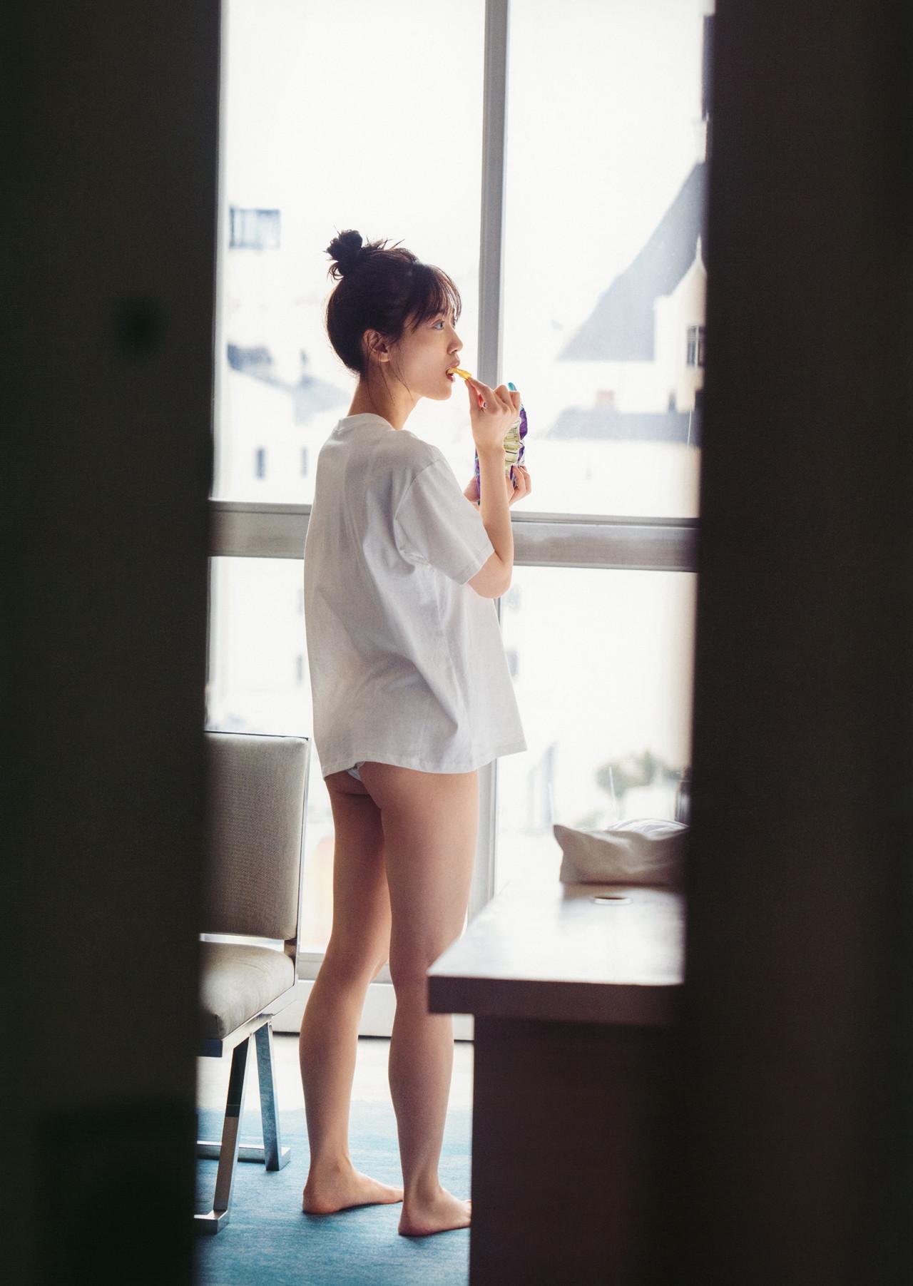 Mizuki Yamashita 山下美月, 2nd 写真集 「ヒロイン Heroine」 Set.02(9)