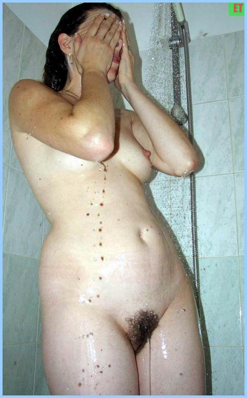 Sorprendida en la Ducha ... amatute full