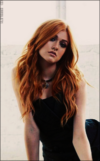 Katherine McNamara V8Z9Emrj_o