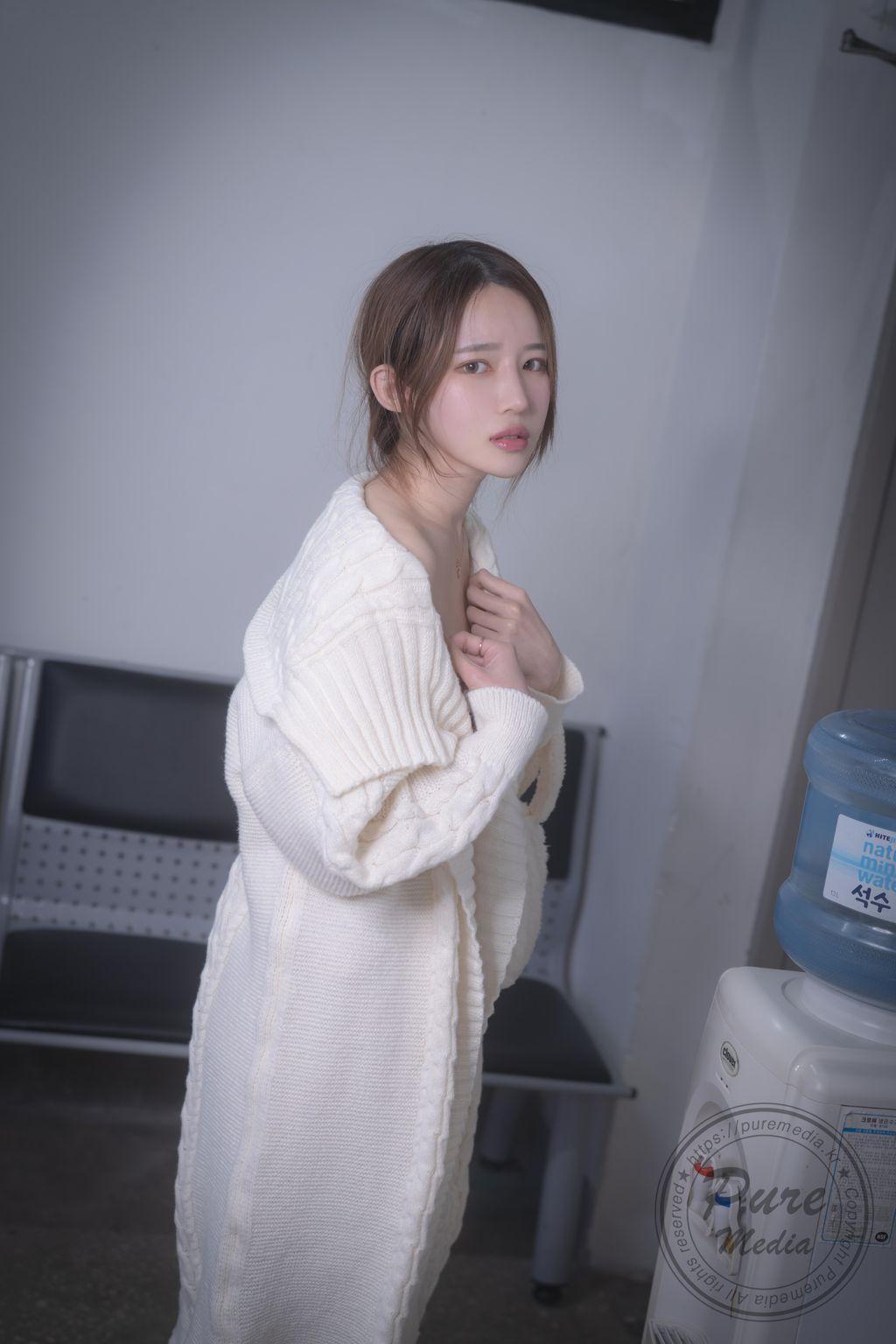 Pure Media Vol.269: Yeha (예하) – Visit Suspicious Hospital (201 photos)(197)