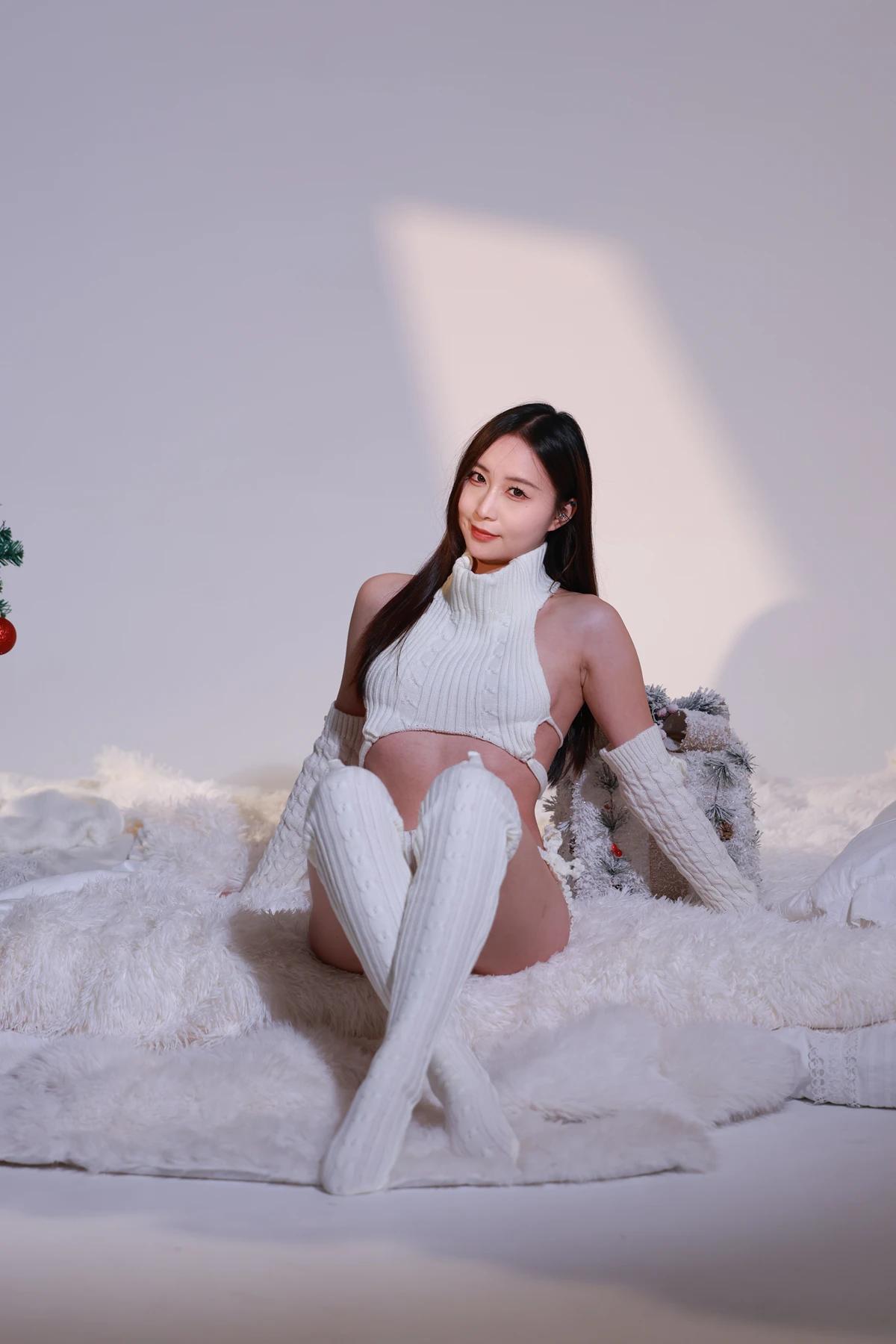 LiLi – 極品國模 大尺度 私拍 視圖 Set.01(19)