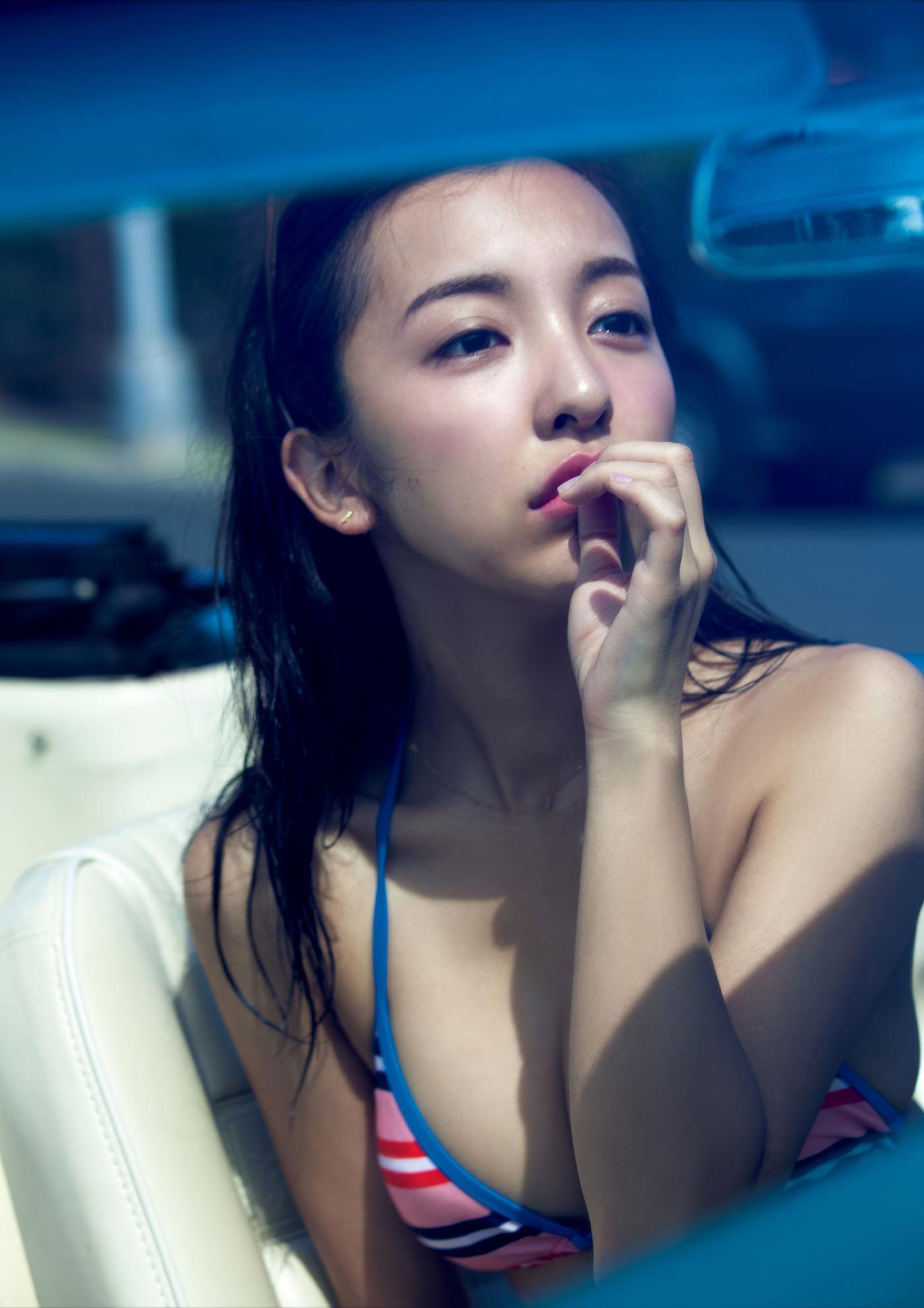 Tomomi Itano 板野友美, 写真集 「release」 Set.03(36)