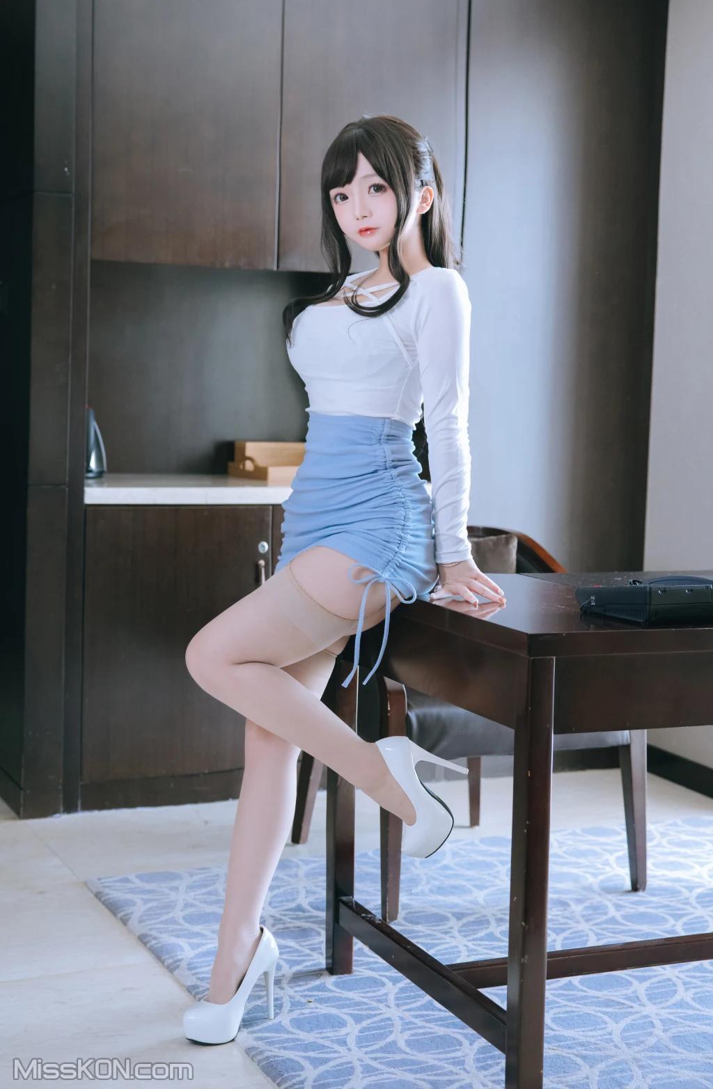 Coser@日奈娇: 包臀裙秘书 (110 photos)(96)