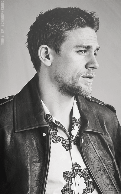 Charlie Hunnam Z2HrjGSP_o