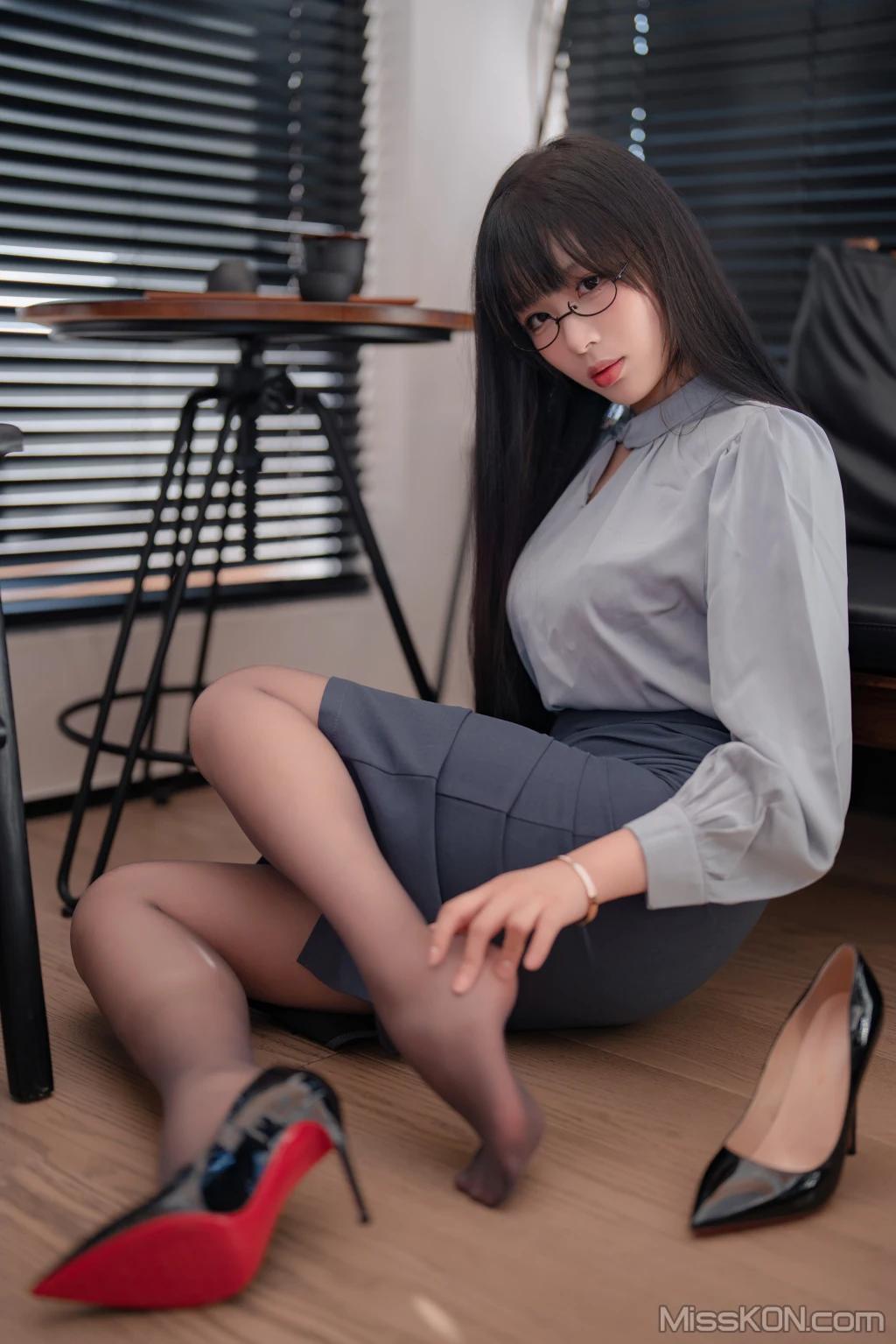 Coser@轩萧学姐: 蓝裙ol (190 photos )(30)