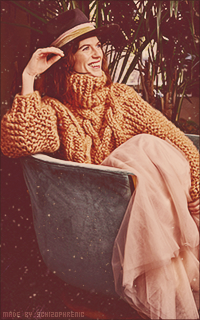 Rose Leslie JhVYs4F7_o