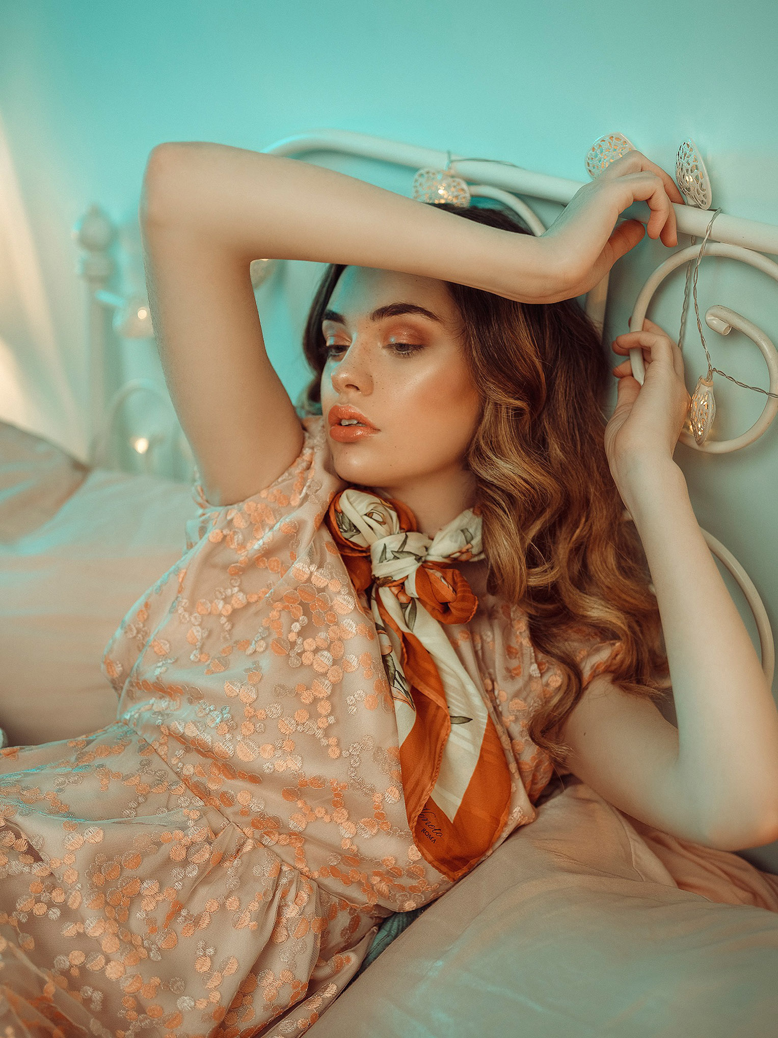 Patricia Lama and Olivia Monjardin by Rebeca Saray Девушки в стиле 1970-х годов / фото 09