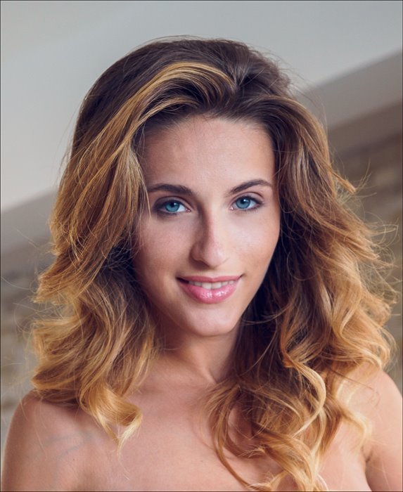 Cara Mell