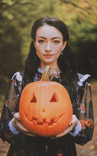 Jodelle Ferland Kewazyag_o