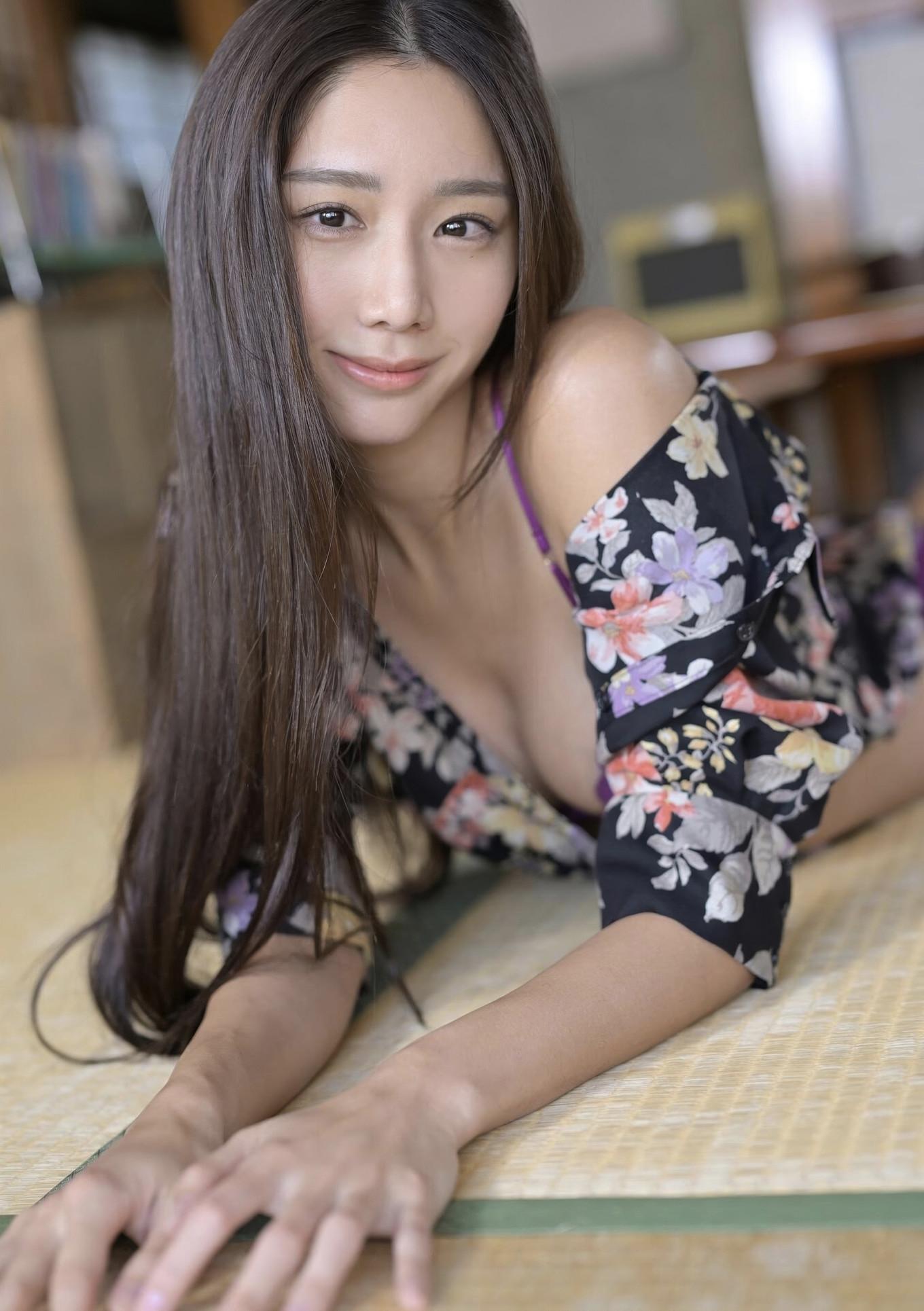 Yasuyo Saito 斎藤恭代, デジタル写真集 「Exciting Girls Vol.3」 Set.02(23)