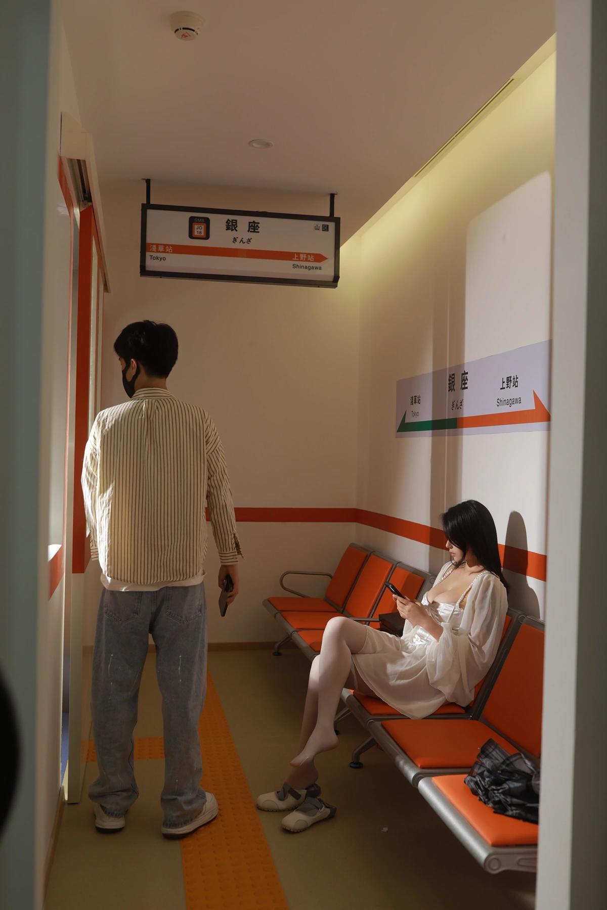 Cosplay 奈汐酱nice – 电车(1)