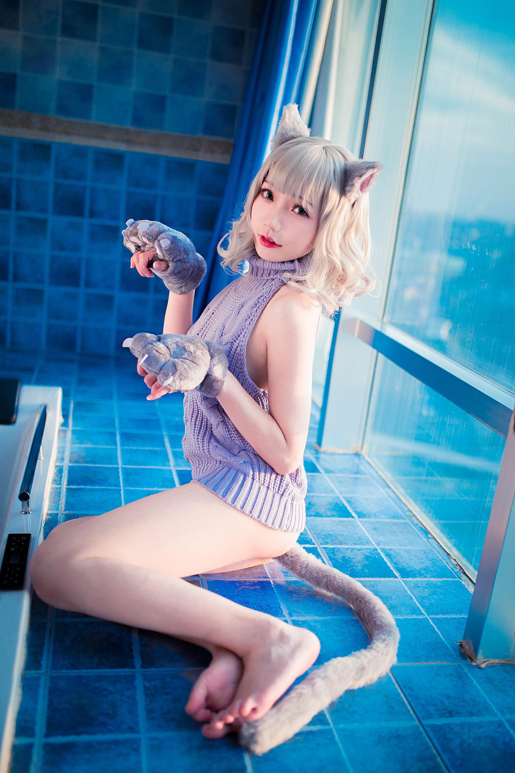 [网红COSER] 萝莉福利真央Mao – 露背毛衣(31)