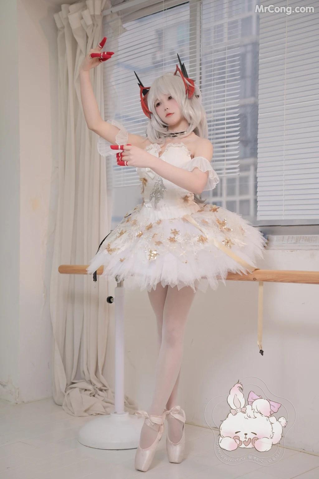 Coser@黏黏团子兔: W天鹅之舞 (55 photos )(48)