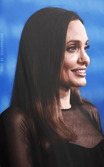 Angelina Jolie AE2fgTDU_o