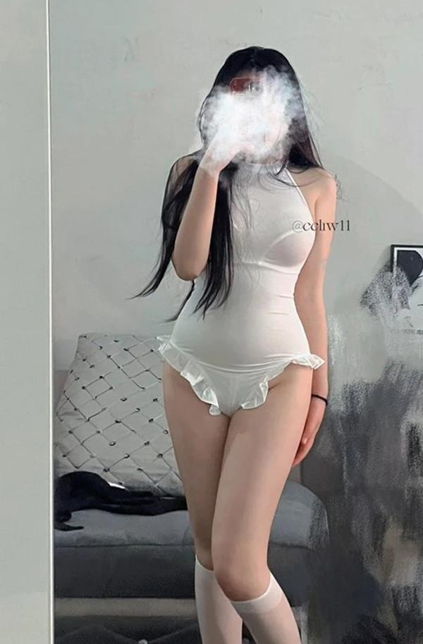白虎福利姬@霉柿崽 C崽尺度私拍视图合集(13)