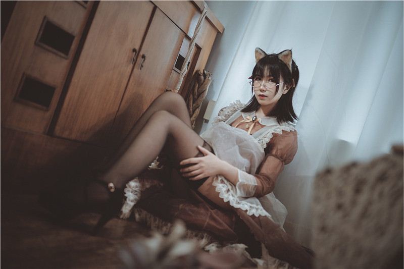 Cosplay逐月su - 透明女仆写真(10)