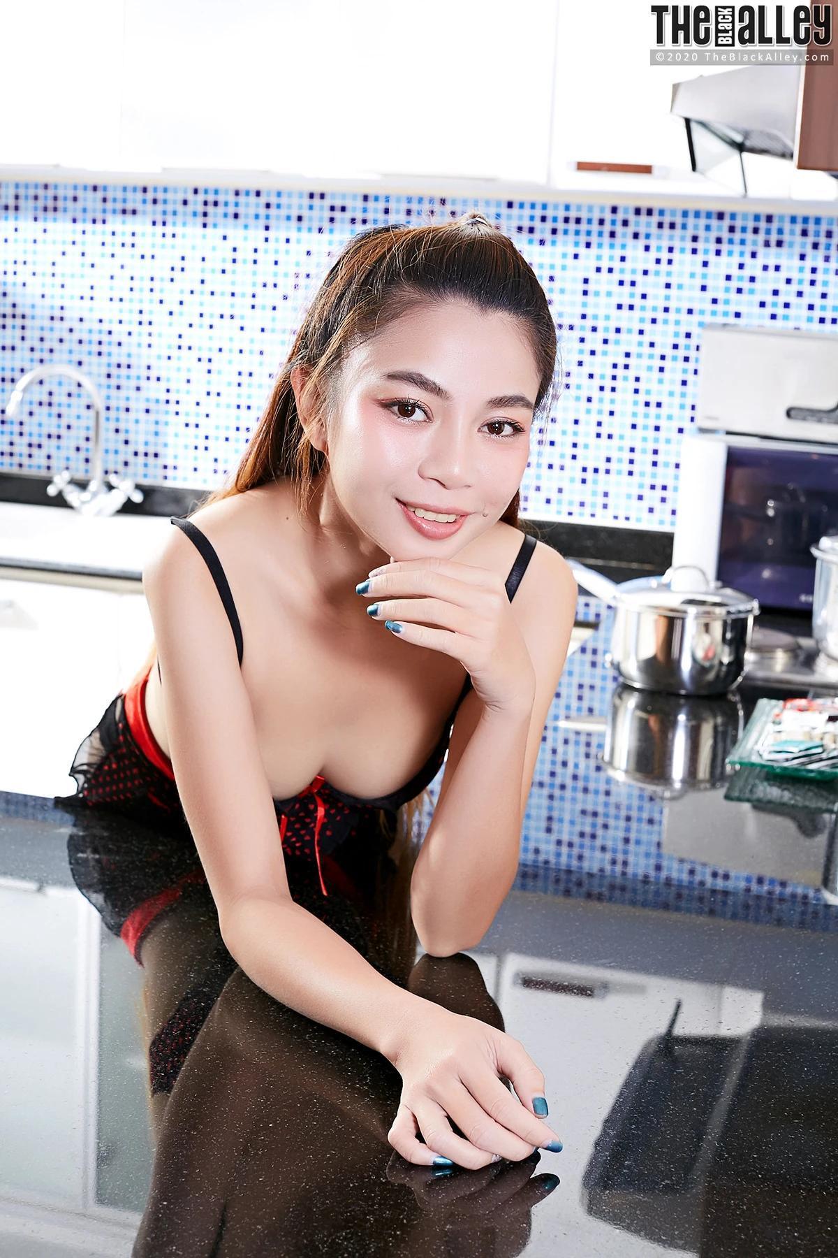 Juliet The Black Alley Photobook Set.25(10)