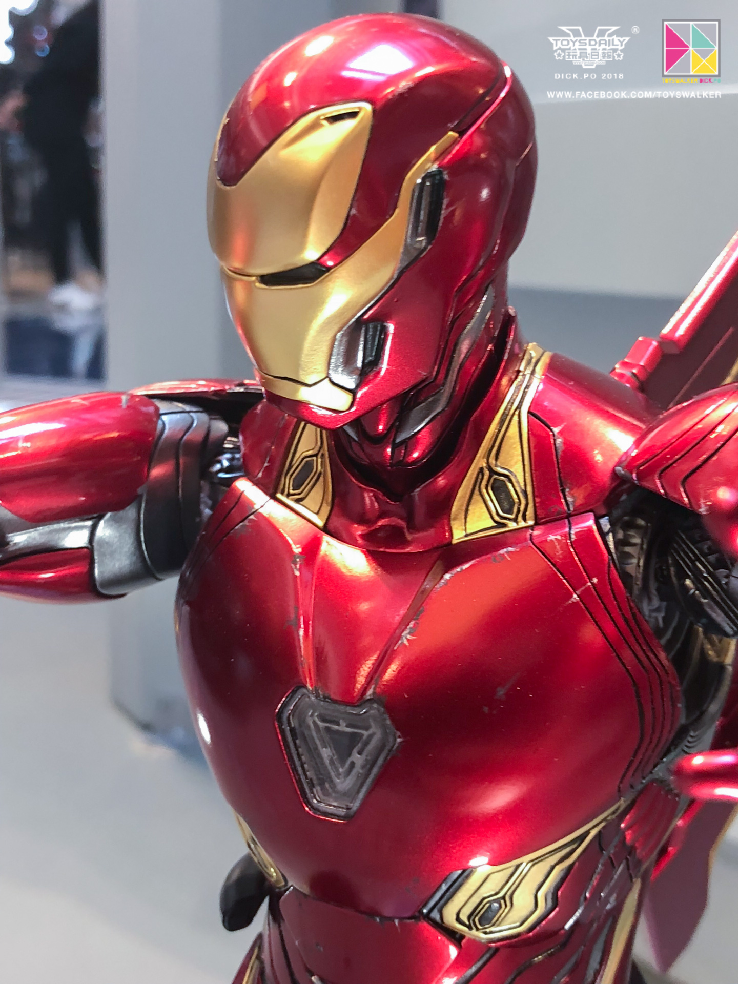 Exhibition Hot Toys : Avengers - Infinity Wars  XzujlsKm_o