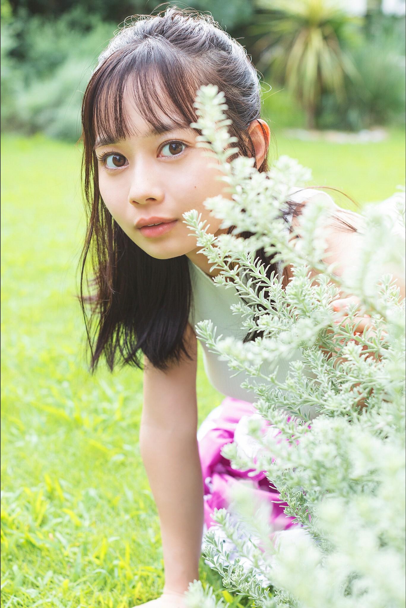 Saeko Kondo 近藤沙瑛子, ＦＲＩＤＡＹデジタル写真集 「ｐｕｒｅ　ｐｕｒｐｌｅ」 Set.01(1)