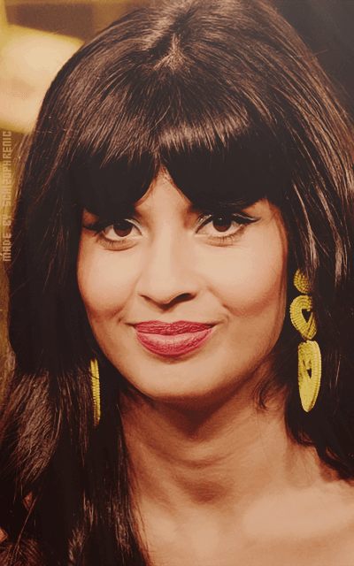 Jameela Jamil KPd1OVKU_o