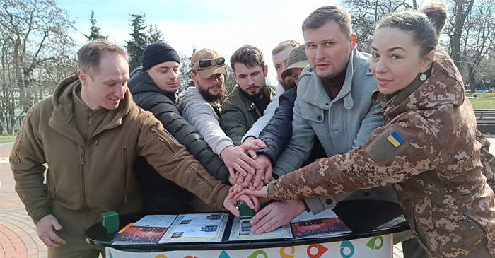 Погасили марку до річниці трагедії в Маріуполі Погасили марку до річниці трагедії в Маріуполі