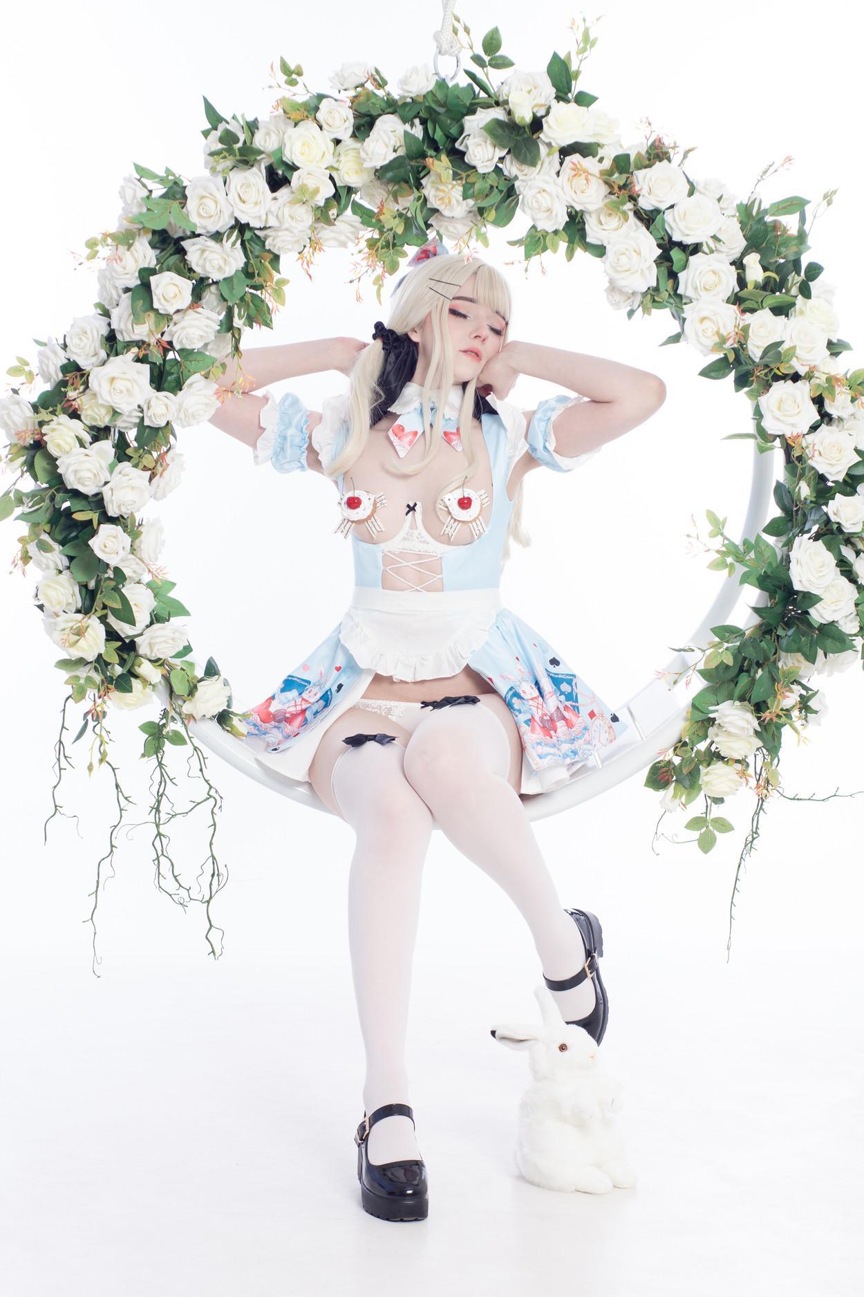 Cosplay Candy_Ball Alice in Easterland(3)