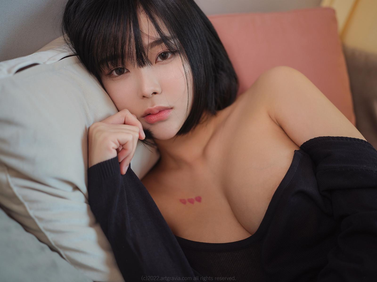 Song Mina 송민아, ArtGravia Vol.402 Photobook Set.02(5)