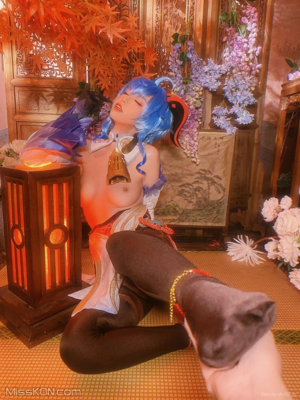 Coser@爆机少女喵小吉 (Nekokoyoshi): 原神-甘雨 (49 photos )(46)