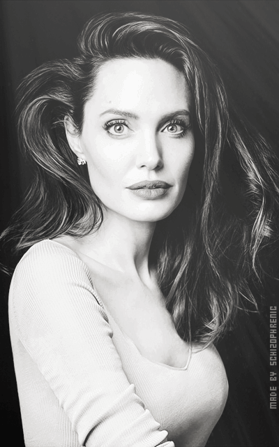 Angelina Jolie E91L3ATa_o