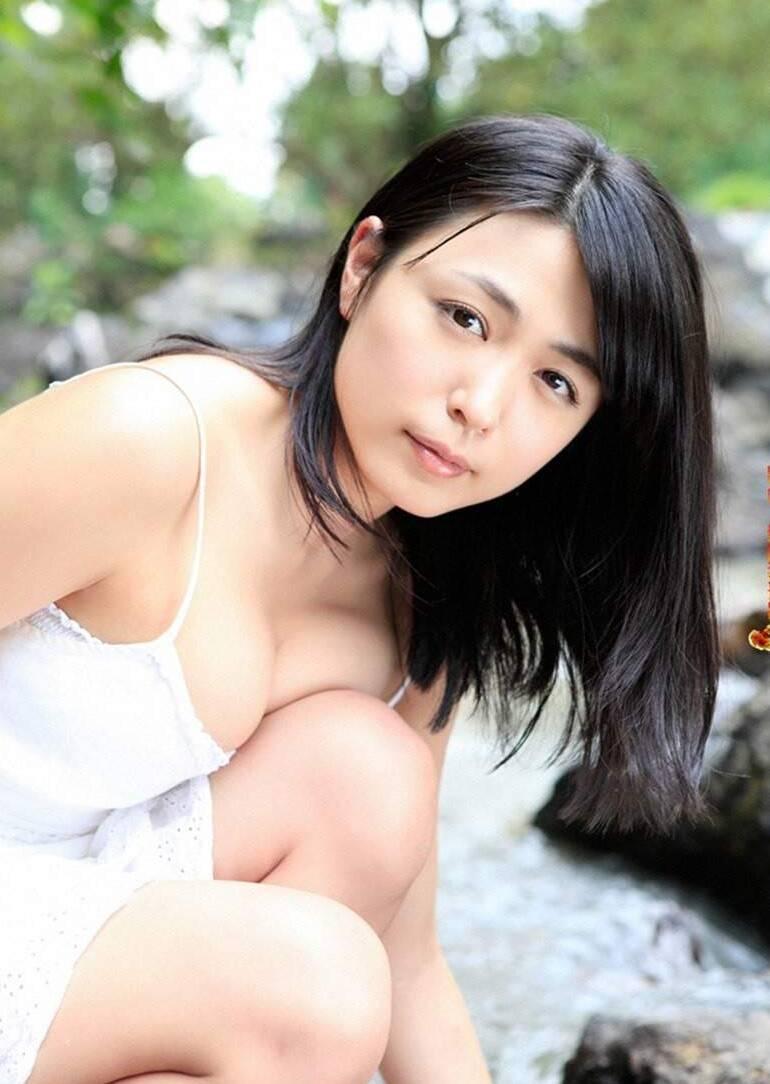 日本美女模特性感内衣写真(2)