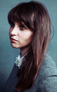 Felicity Jones 1uwvJ5t6_o